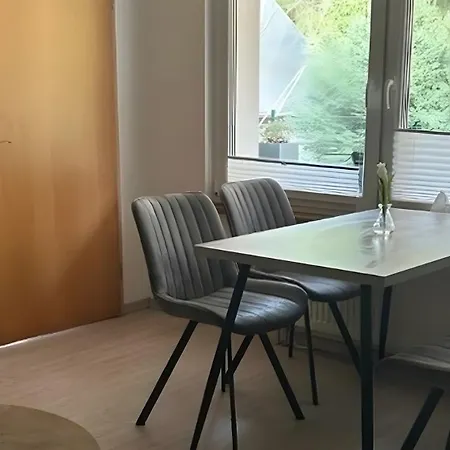 度假居 Mit Sauna Am Waldrand 腓特烈罗达