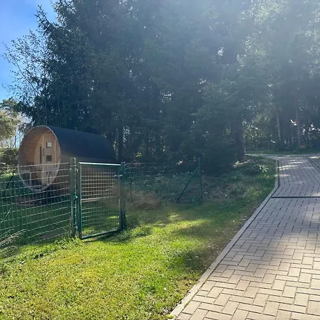 度假居 Mit Sauna Am Waldrand 腓特烈罗达