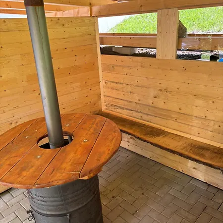 度假居 Mit Sauna Am Waldrand *